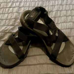 The North Face - Men's Black All Terrain Sandals